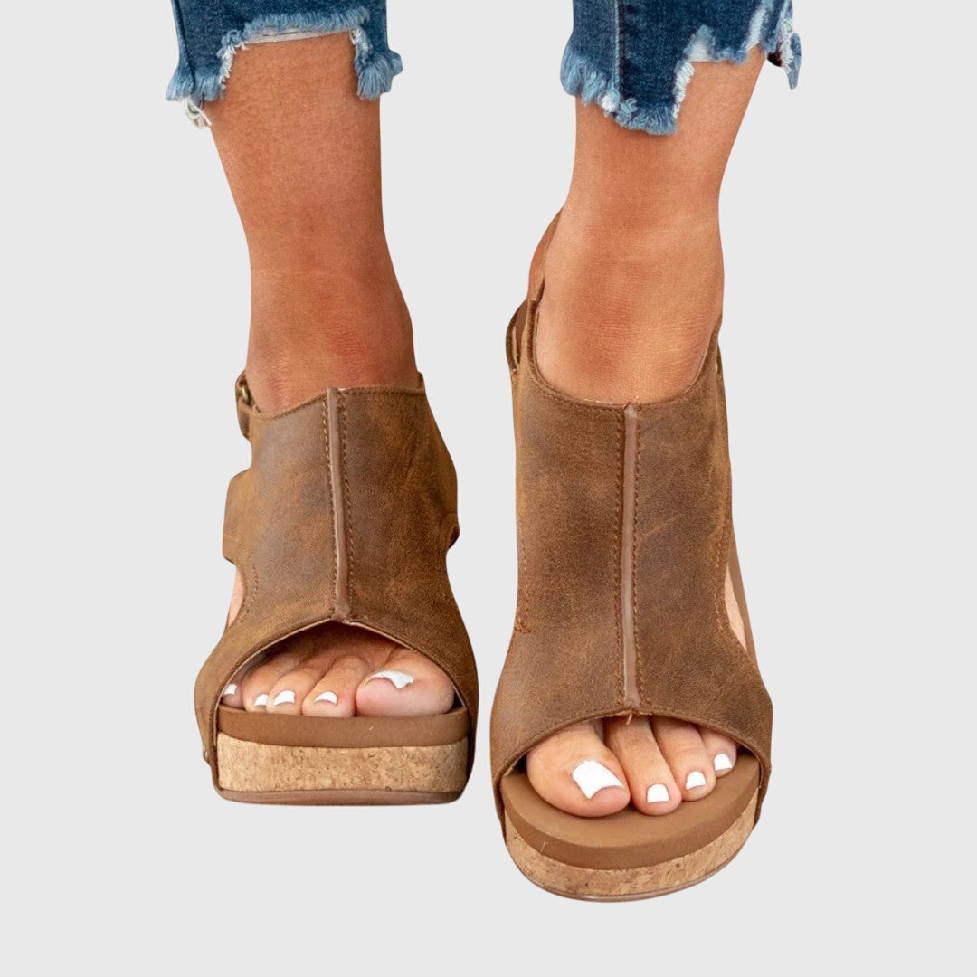 Lotta | Elegante und komfortable Keilsandaletten für den Sommer
