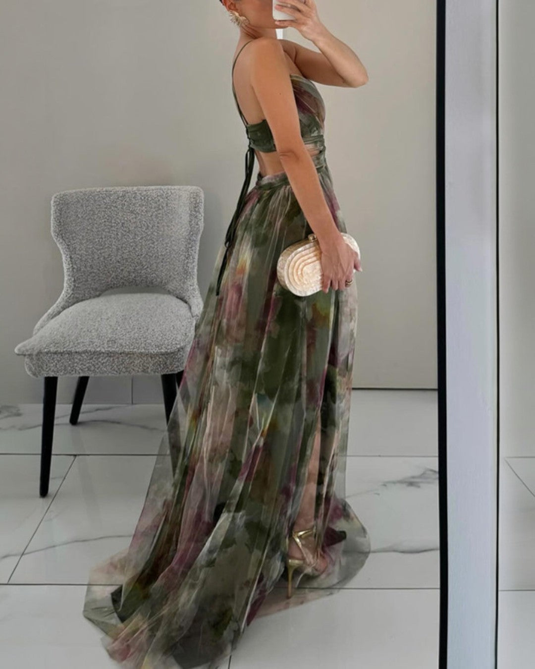 Katharina | Maxikleid mit Blumenmuster und fließender Silhouette