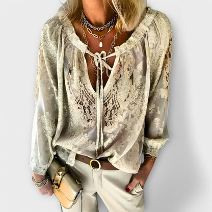 Luviaren™ | Spitzenbluse mit Bindekragen