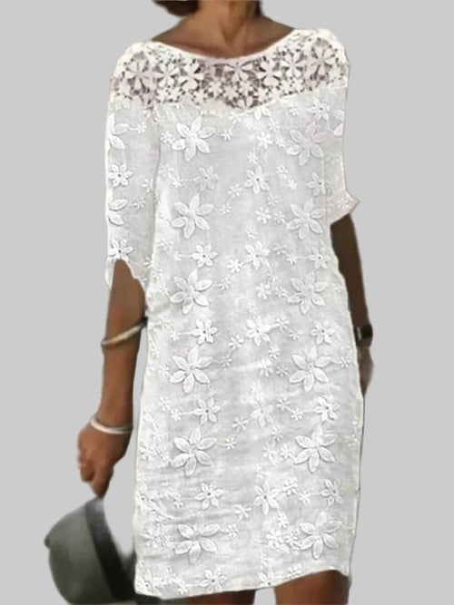 Aurelis™ | Colette Spitzenkleid mit entspannter Passform