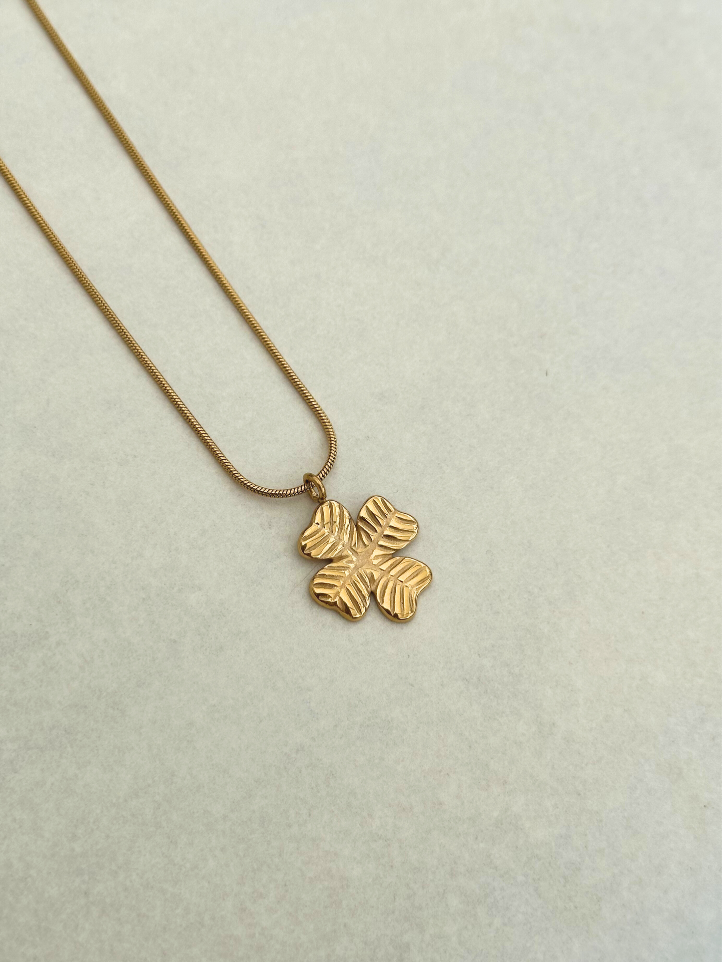 Solvène™ | Kleeblatt Halskette
