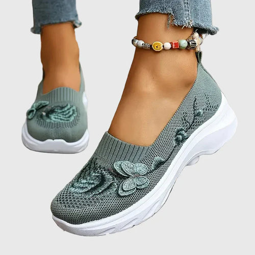 Luviaren™ | Damen Strickslipper mit Schmetterlingsstickerei