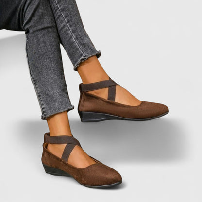 Lisa | Elegante Damen-Flats mit gekreuzten Riemen
