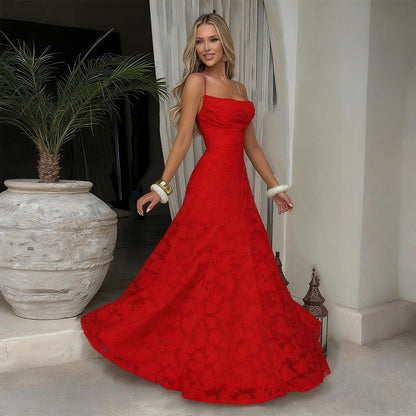 Isabella | Elegantes Spitzen-Maxikleid mit figurbetonter Silhouette