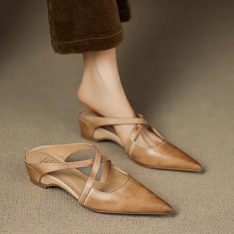 Franziska | Elegante Leder-Mules mit Kreuzriemen und spitzer Form