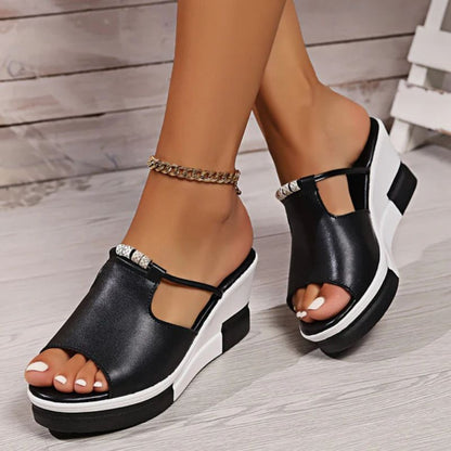 Isabella | Elegante Plateau-Sandalen mit modernem T-Steg
