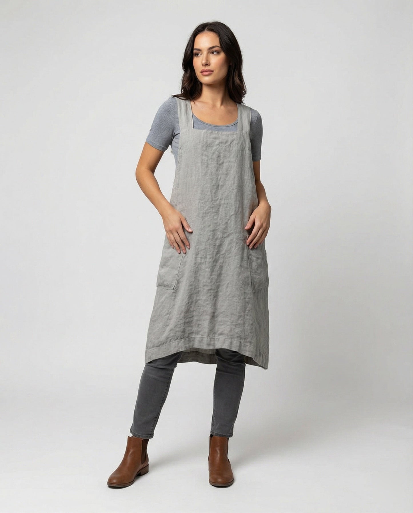 Lena | Funktionales und Elegantes Schürzenkleid aus Baumwolle