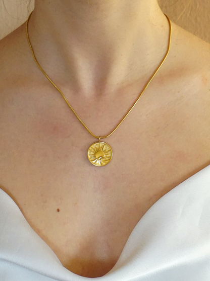 Aurelis™ | Sunrise Halskette aus 18k vergoldetem Edelstahl