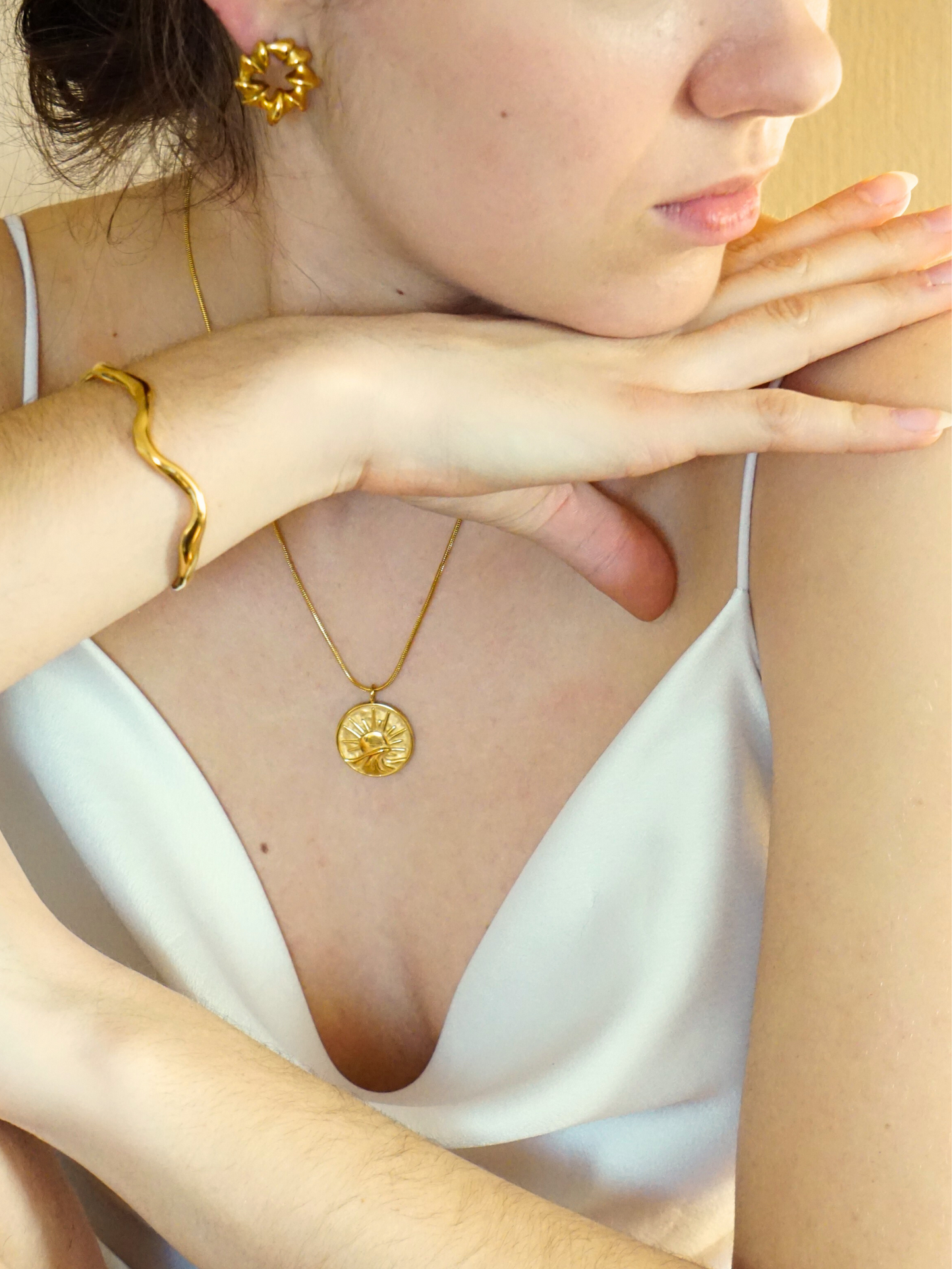 Aurelis™ | Sunrise Halskette aus 18k vergoldetem Edelstahl