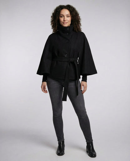 Maria | Elegante Woll-Wickeljacke mit markantem Stehkragen