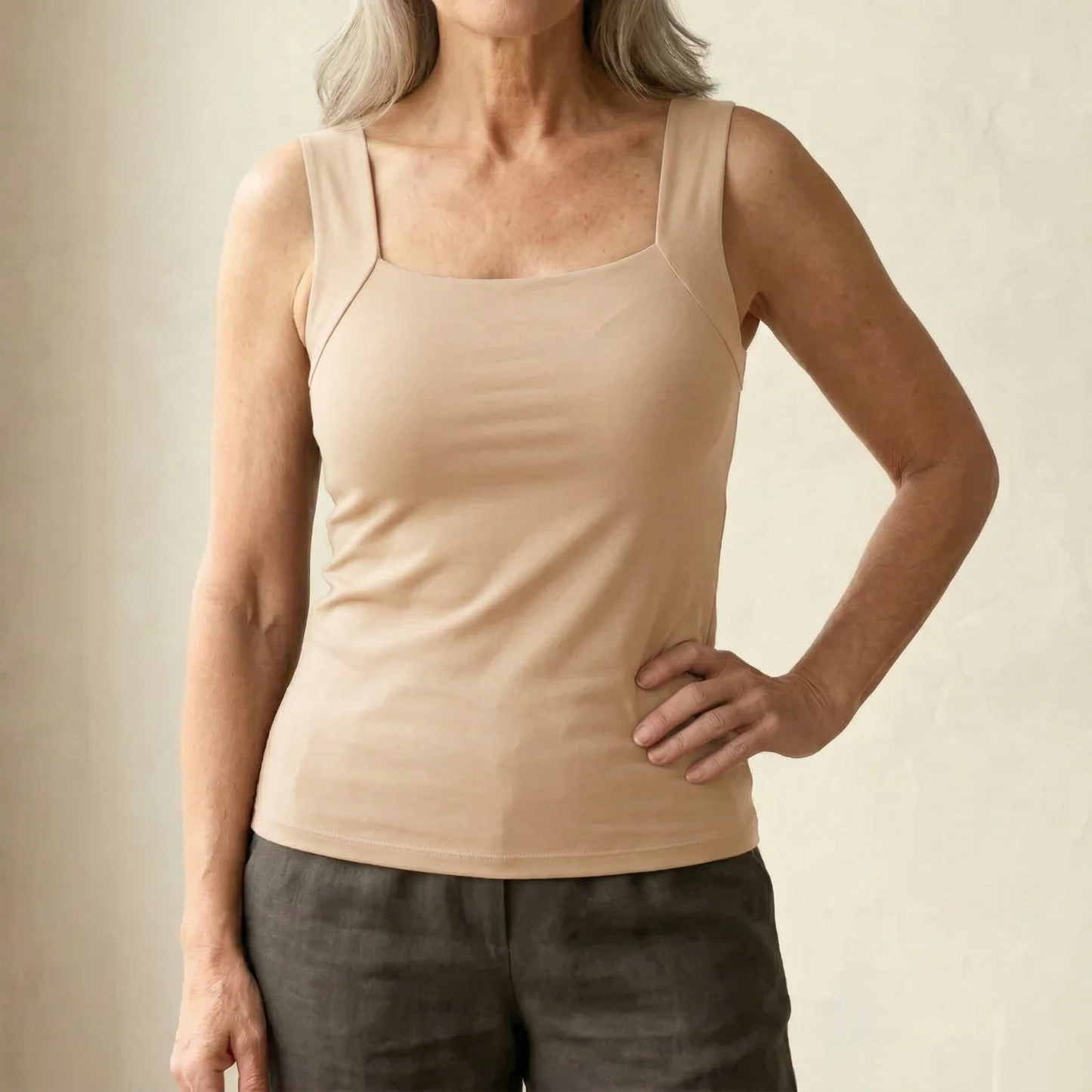 Maya | Komfortables Tanktop mit quadratischem Ausschnitt