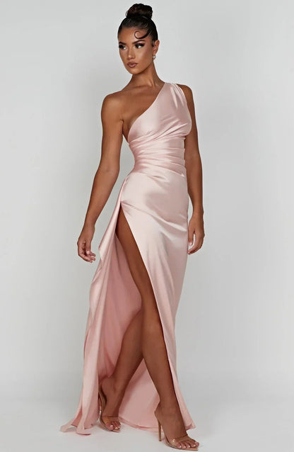 Fiona | Elegantes One-Shoulder Maxikleid mit edler Raffung
