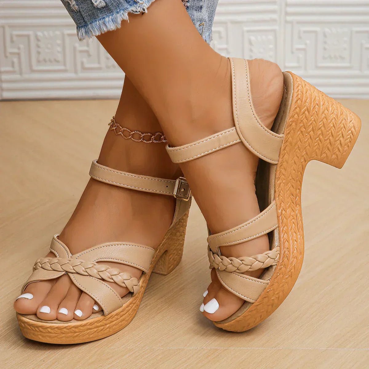 Leni | Elegante und komfortable Plateau-Sandale für den Sommer