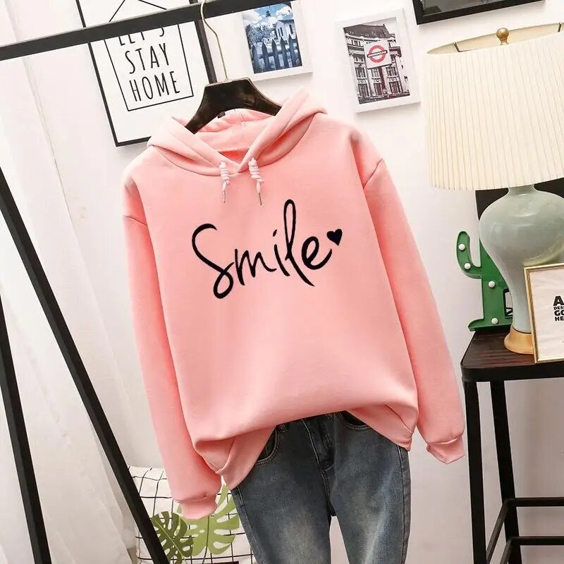 Ella | Cozy Damen Smile Hoodie mit Statement Print