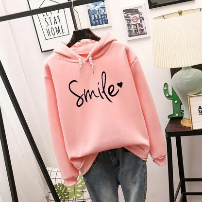 Ella | Cozy Damen Smile Hoodie mit Statement Print