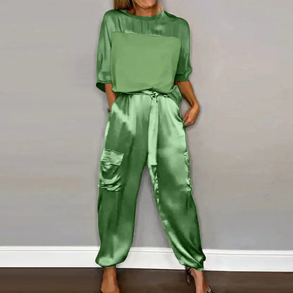 Klaudia | Eleganter Satin-Zweiteiler mit fließender Silhouette