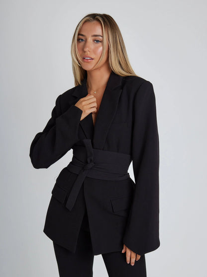 Mandy | Eleganter Taillierter Blazer mit Gürtel