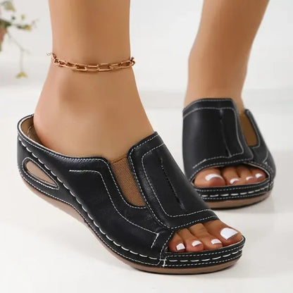 Daniela | Atmungsaktive und stilvolle orthopädische Sandalen