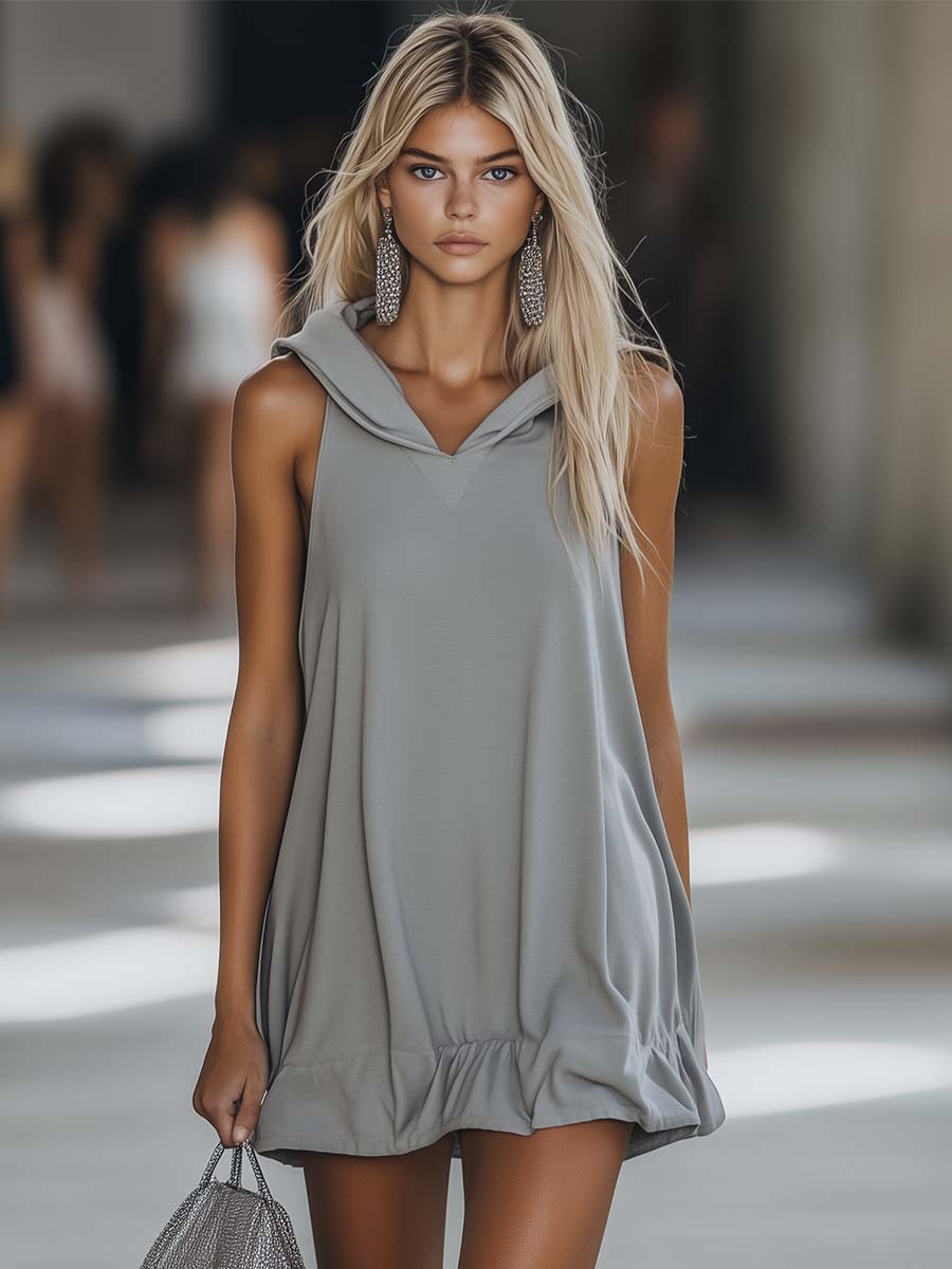 Lotte | Sportliches ärmelloses Kapuzen-Minikleid für den Alltag