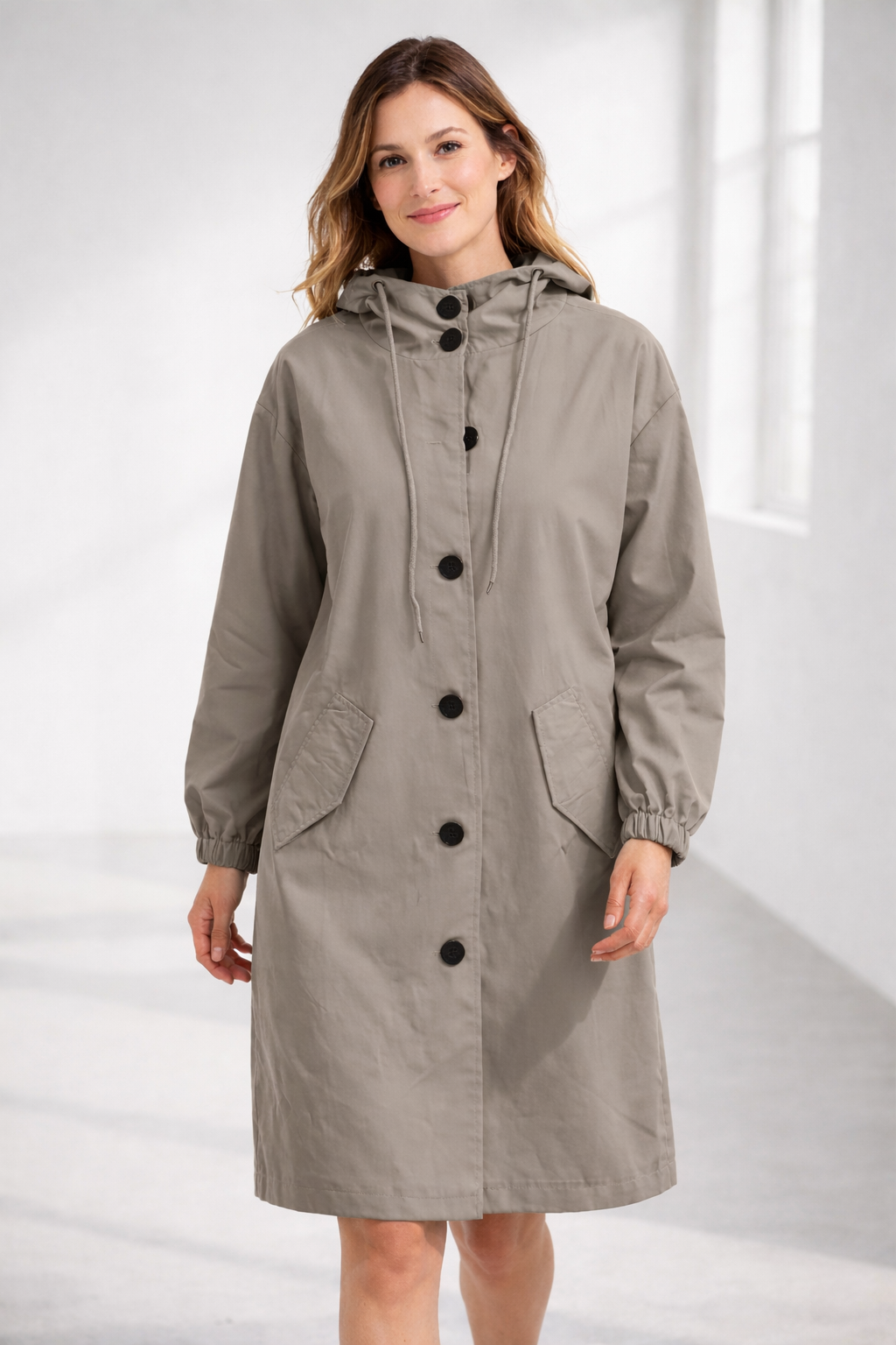 Kathrin | Eleganter Damenmantel mit Kapuze und lockerer Passform