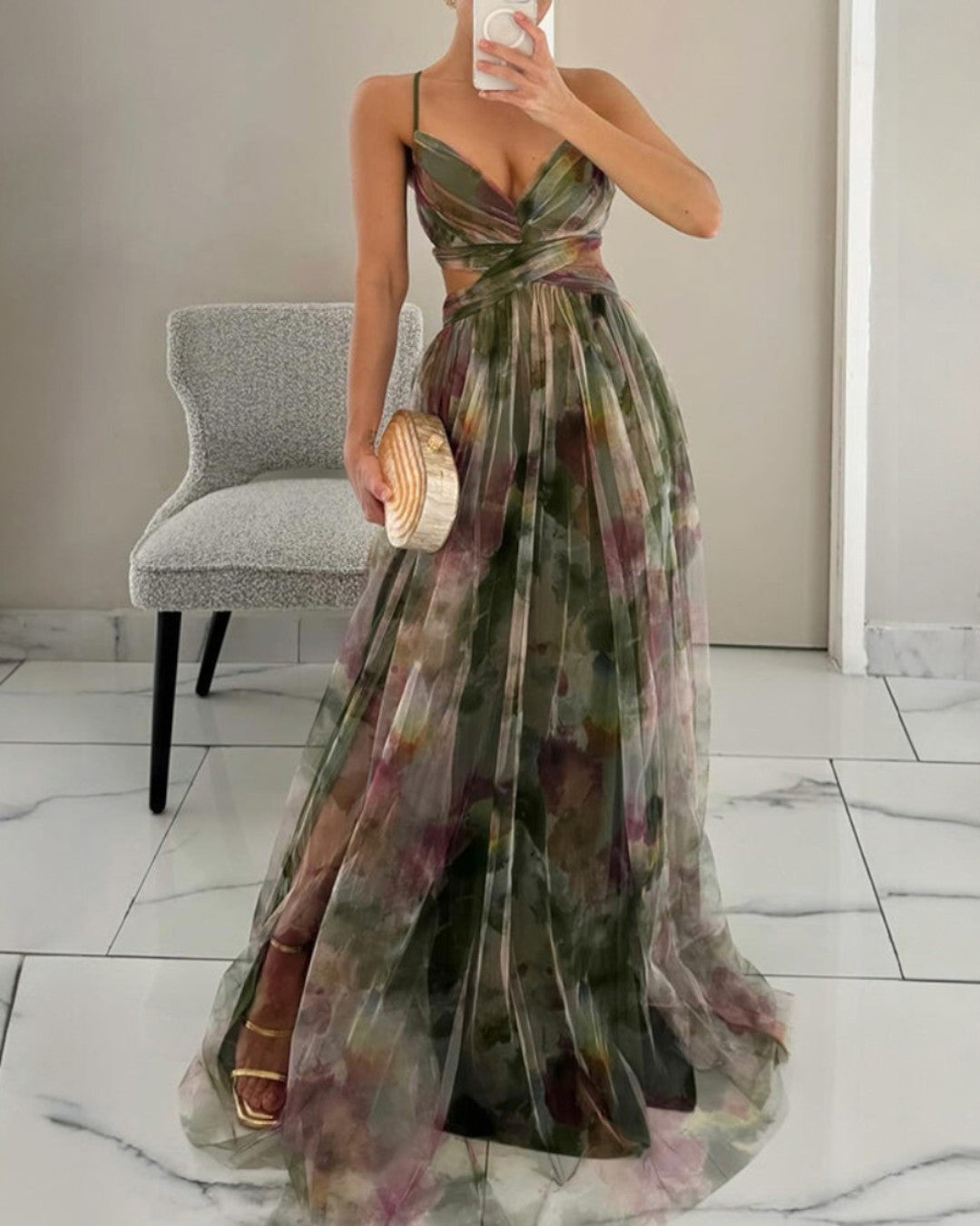 Katharina | Maxikleid mit Blumenmuster und fließender Silhouette