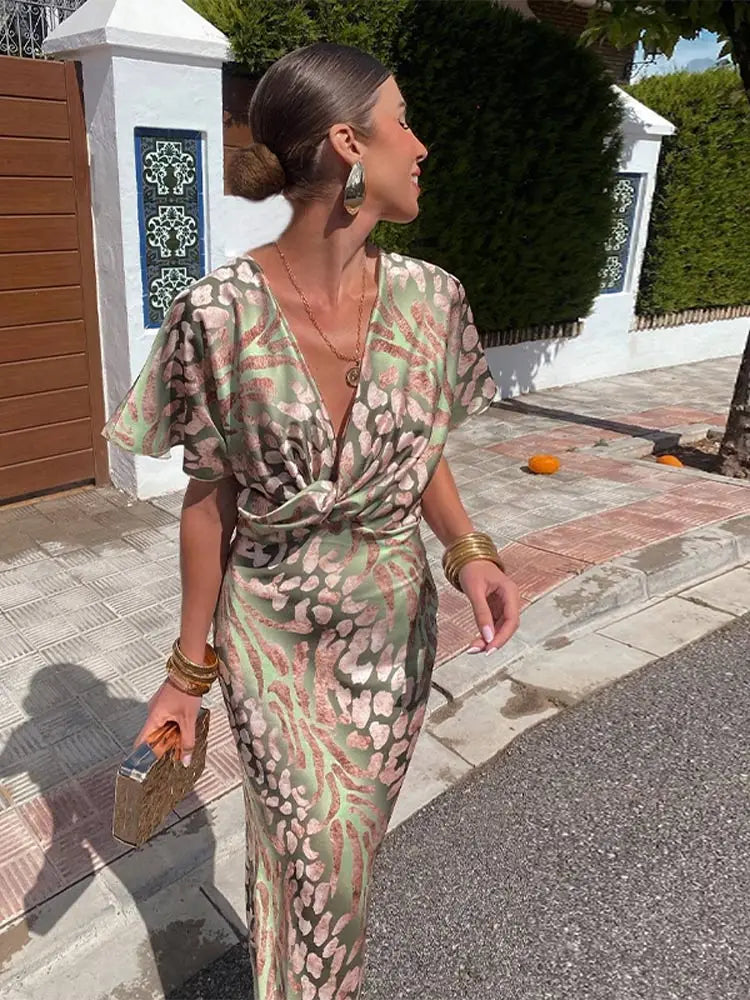 Antje | Elegantes Kupfer-Midi-Kleid mit Wickeldetail