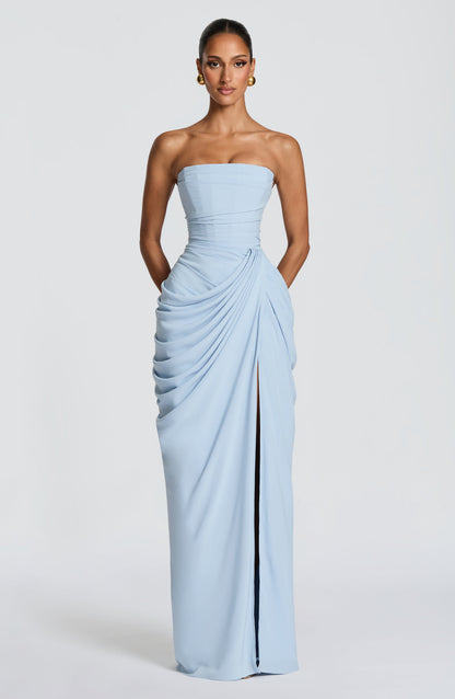Anna | Elegantes trägerloses Maxikleid mit asymmetrischer Drapierung