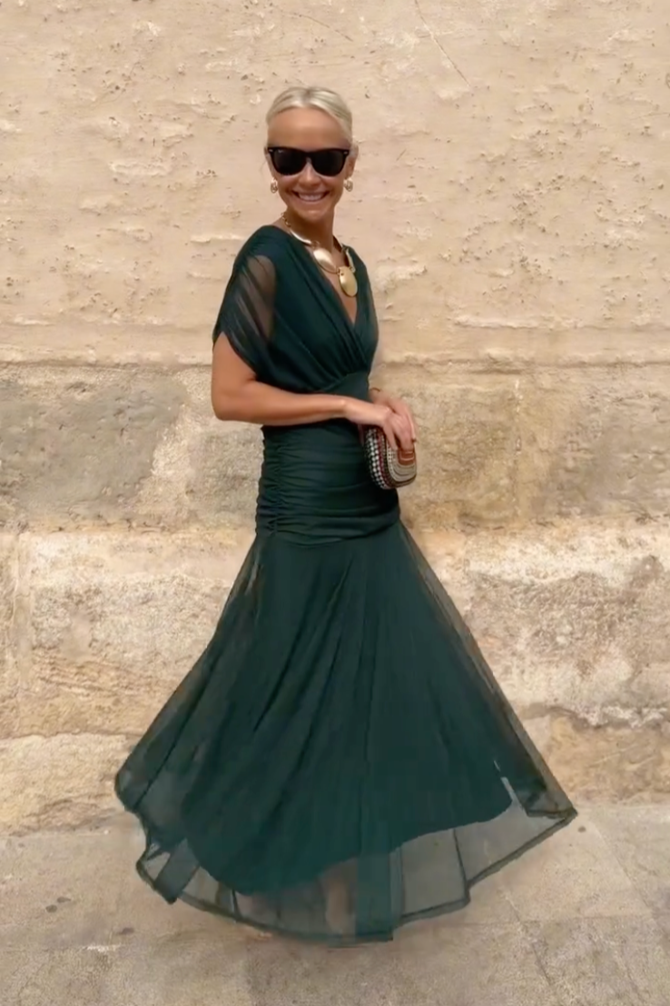 Aurora | Elegantes und stilvolles langes Kleid