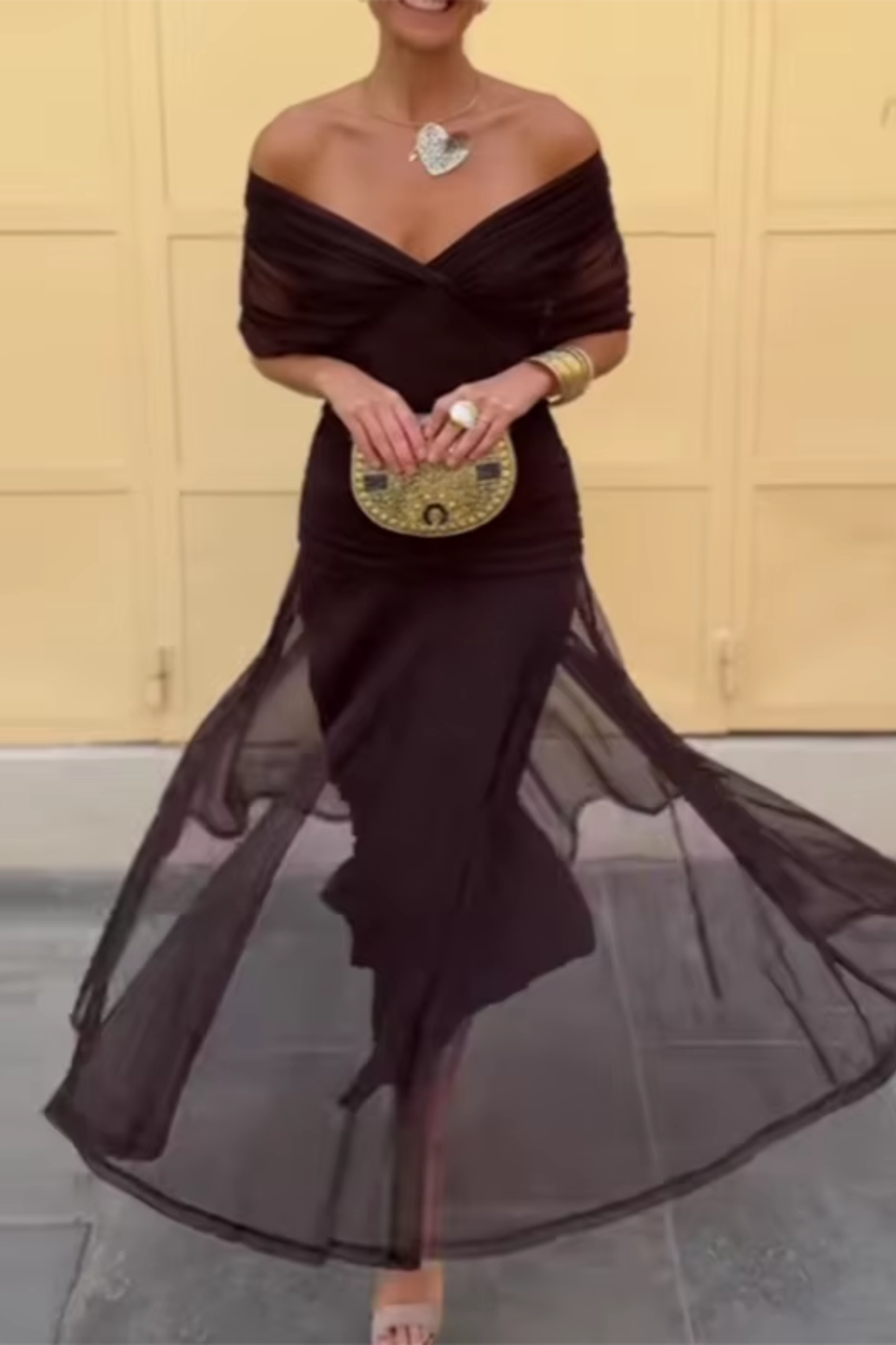 Aurora | Elegantes und stilvolles langes Kleid