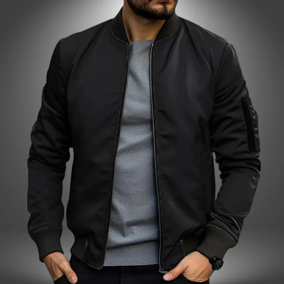 Max | Leichte und sportliche Bomberjacke