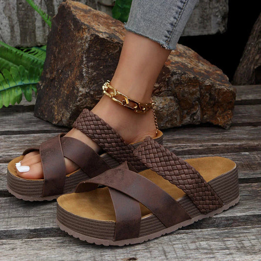 Julia | Elegante flache Damensandalen im zeitlosen Design