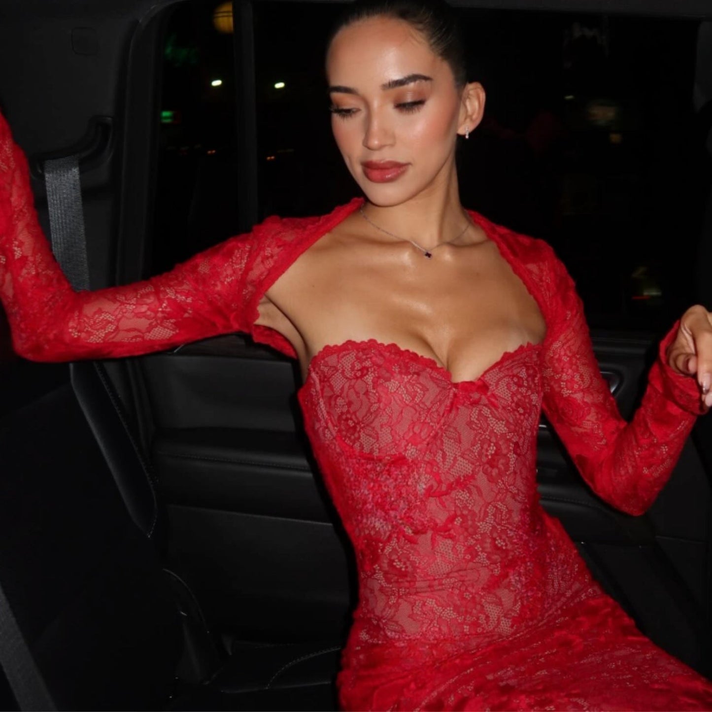 Kerstin | Elegantes Spitzen-Maxikleid für besondere Anlässe