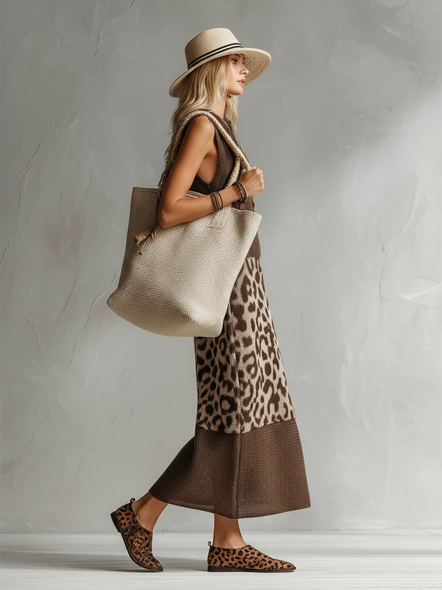 Leonie | Elegantes Strickkleid mit raffiniertem Leoparden-Print