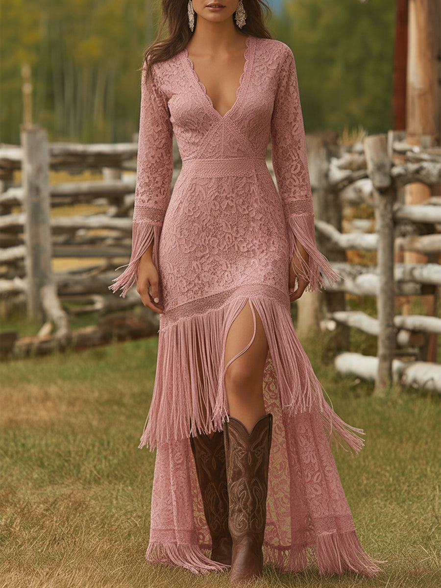 Louisa | Elegantes Langarm-Maxikleid mit V-Ausschnitt und Boho-Quasten