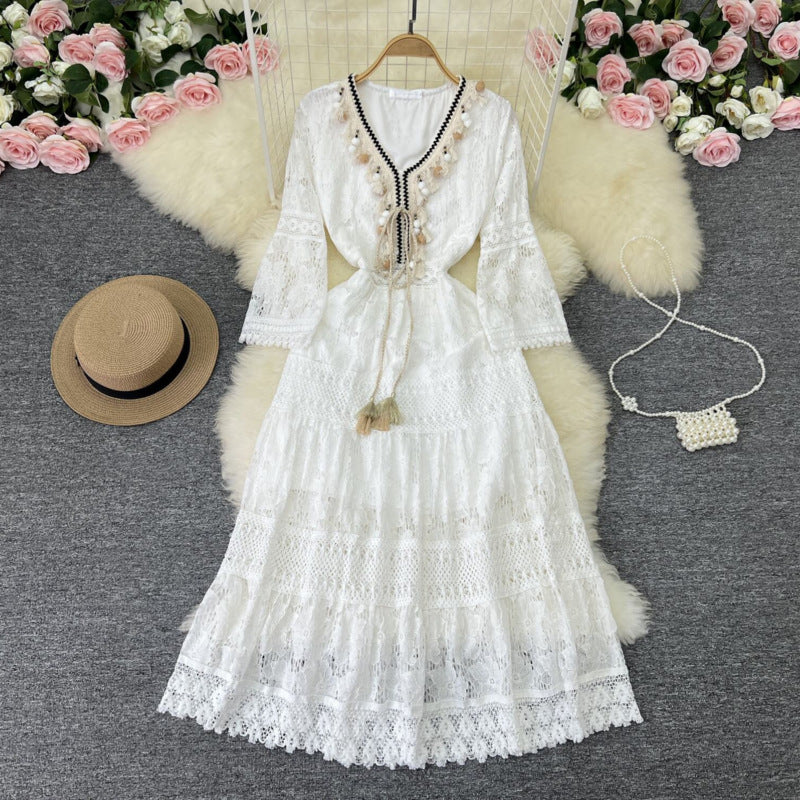 Veldora™ | Boho Spitzenkleid mit Glockenärmeln