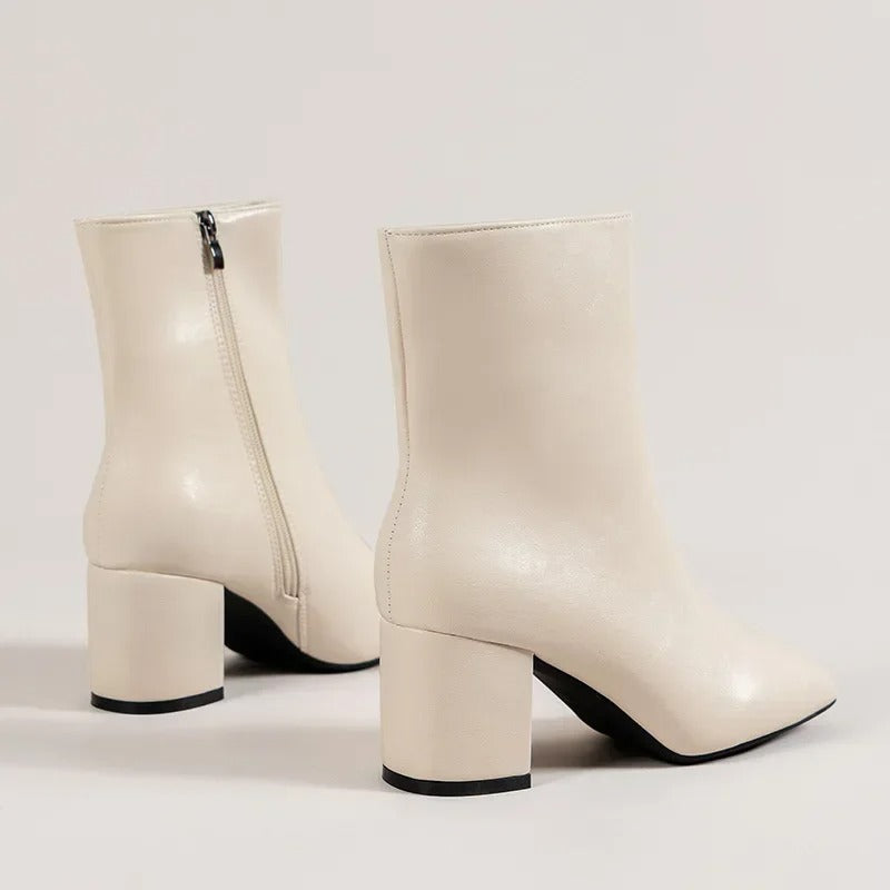 Jessika | Elegante Stiefeletten mit markanter Silhouette