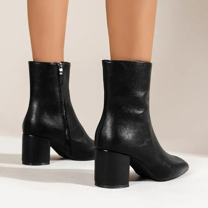 Jessika | Elegante Stiefeletten mit markanter Silhouette