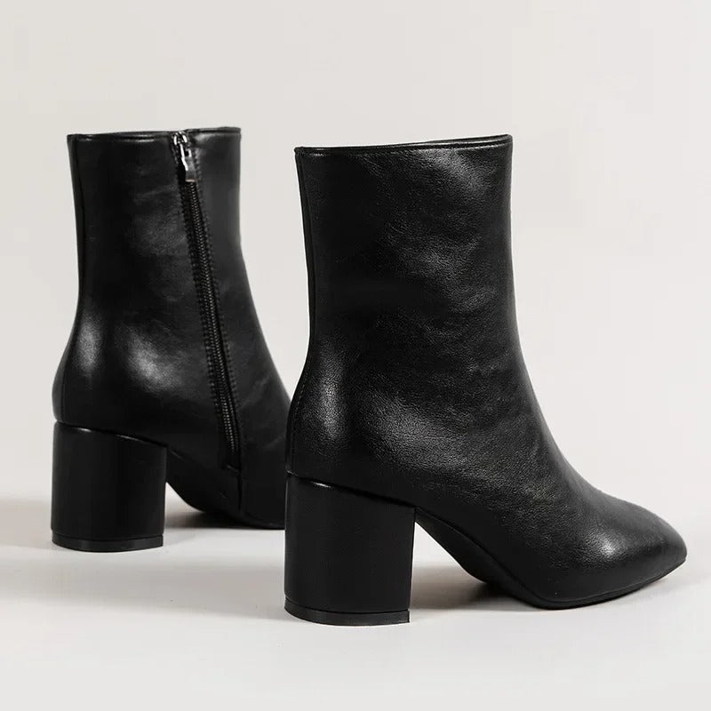 Jessika | Elegante Stiefeletten mit markanter Silhouette