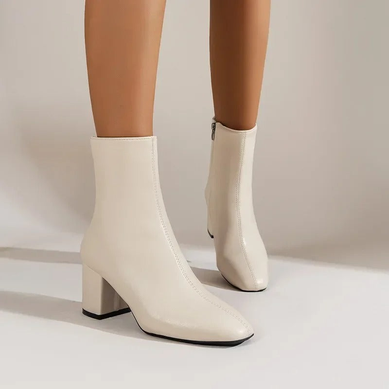 Jessika | Elegante Stiefeletten mit markanter Silhouette