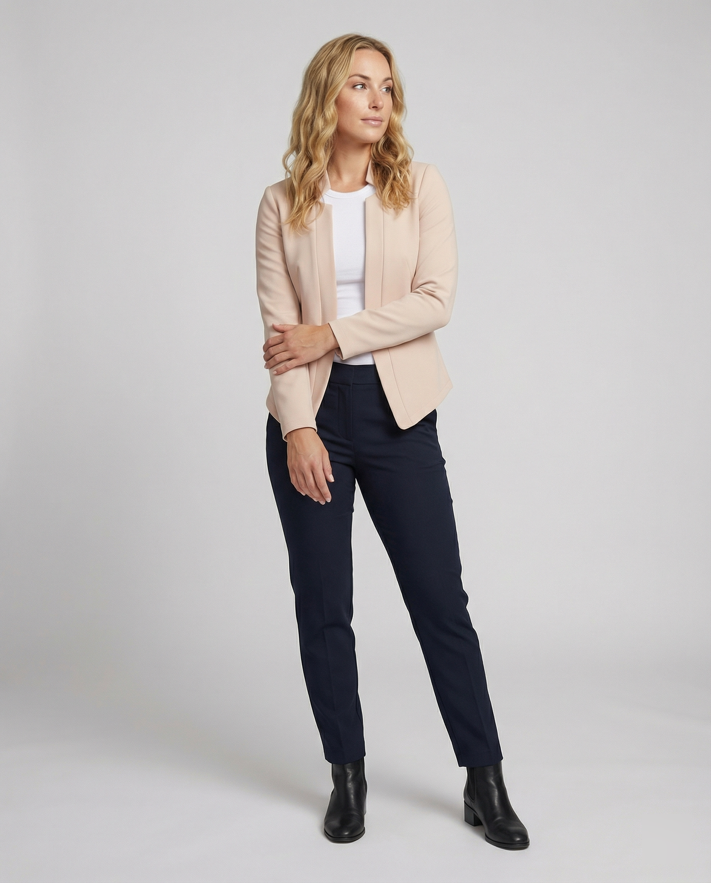Lisa | Eleganter Damenblazer mit maßgeschneiderter Silhouette