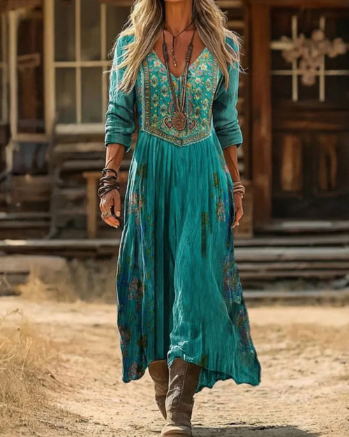 Brigitte | Romantisches V-Ausschnitt Maxikleid mit floraler Stickerei
