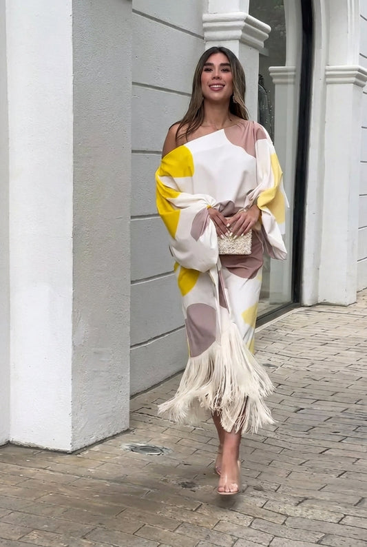 Martina | Elegantes One-Shoulder-Midi-Set mit asymmetrischen Fransendetails