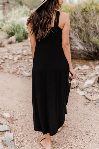 Aurelis™ | Elegantes Halter Maxikleid mit Ringdetail und Seitentaschen