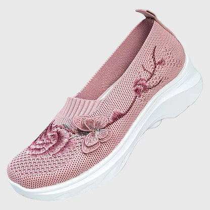 Feldmann™ | Slipper mit Schmetterlingsstickerei