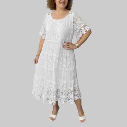 Luviaren™ | Spitzenkleid mit Rundhalsausschnitt