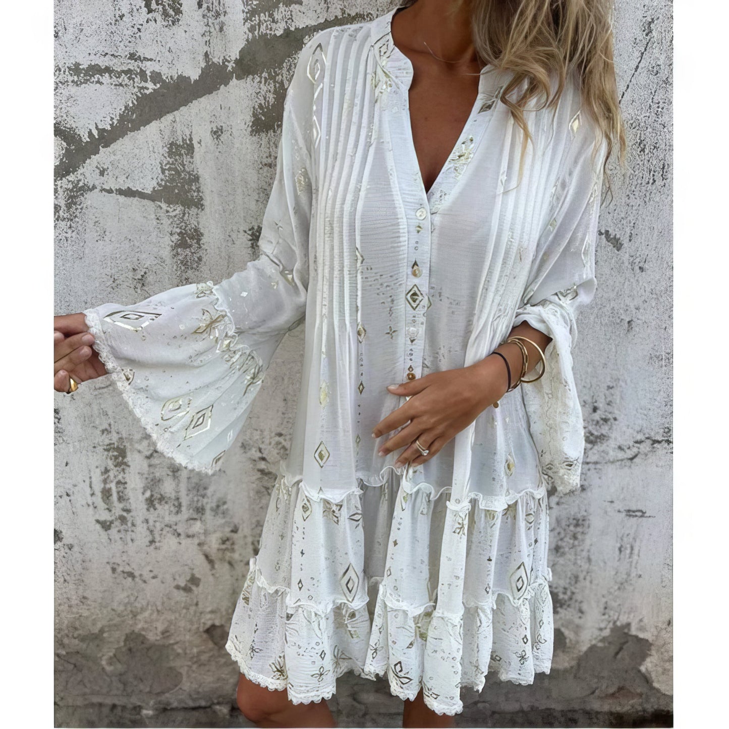 Aurelis™ | Boho Midikleid mit Empire-Taille und Goldakzenten